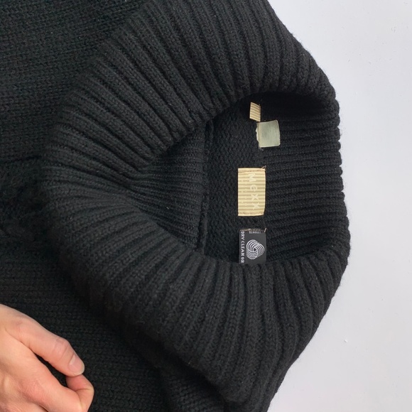 ❌SOLD❌ Vintage 100% Wool Oversized Black Fisherman Cable Knit Turtleneck Sweater - Picture 7 of 9
